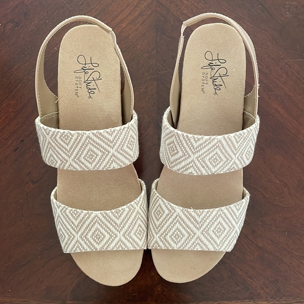 Life Stride Sandals